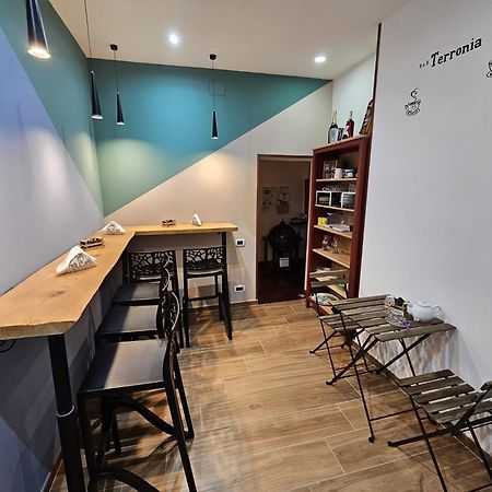 B&B Terronia Napoli Ngoại thất bức ảnh